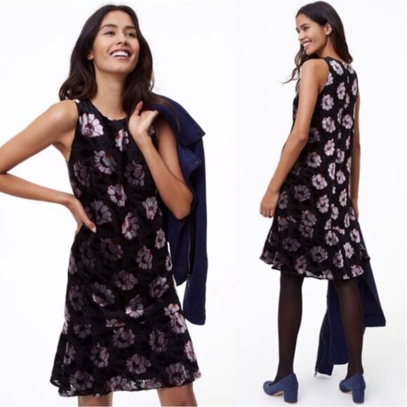 LOFT Iced Floral Velvet Swing Dress Black‎ Silver Red Women's Size Medium - Picture 1 of 10